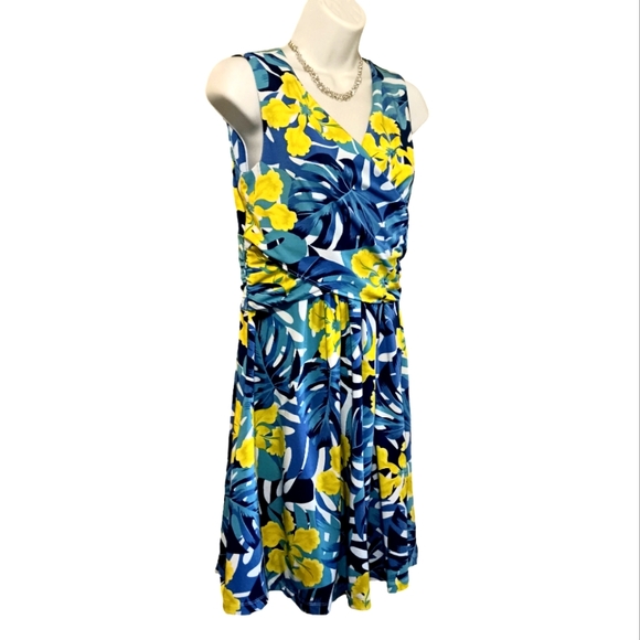Land's End Tropical Criss-cross Dress, Size 6-8 petite. Excellent Pre-owned Cond - Picture 3 of 9